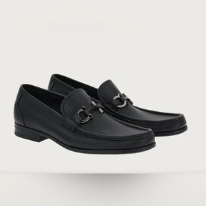 BRAND NEW $850 Salvatore Ferragamo Gancini Loafers